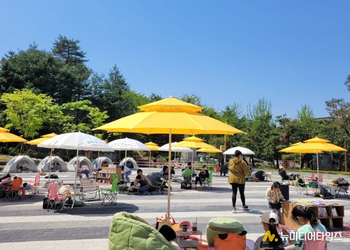 고강선사유적공원에 마련된 독서존