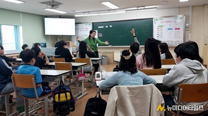 학급 단위 관계 형성 프로그램 ‘아롱다롱 우리’ 운영