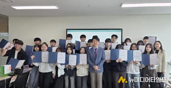 안성시청소년상담복지센터, 2025년 또래상담연합회 출범식 개최