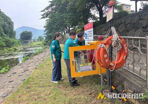 (부군수님 물놀이 현장점검)