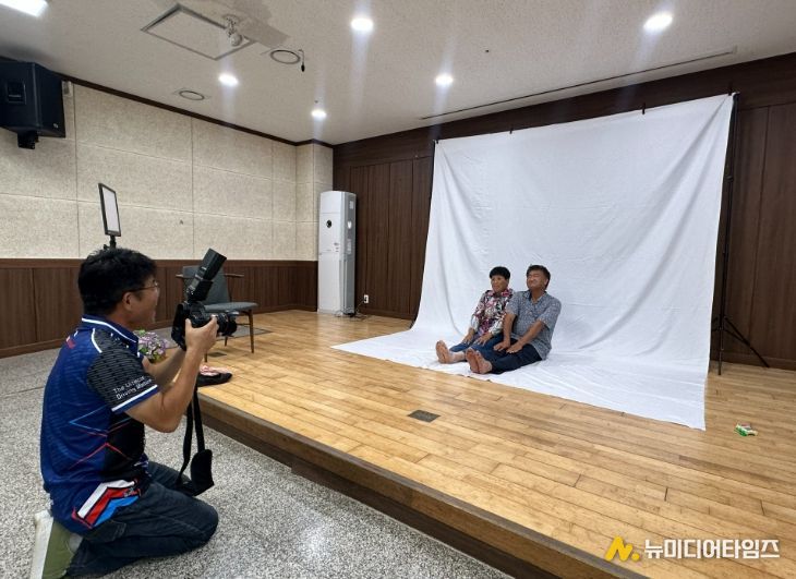 ‘기억을 담는 흑백사진관’ 개최