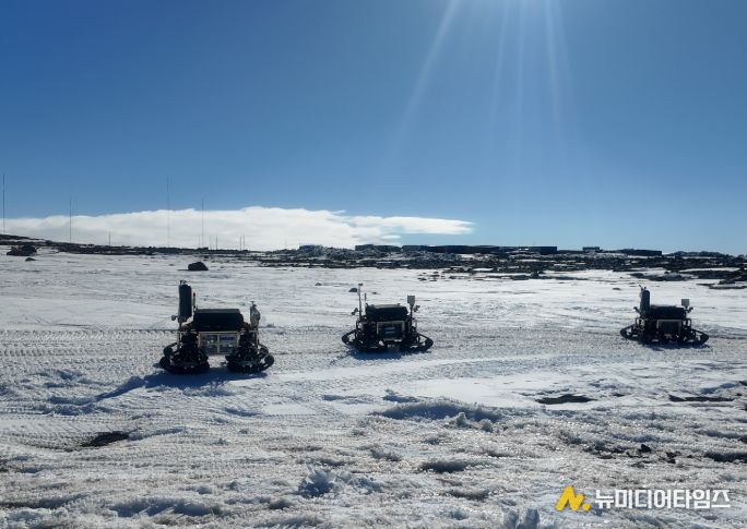 멀티 작업 테스트 중인 극한지 이동 로봇