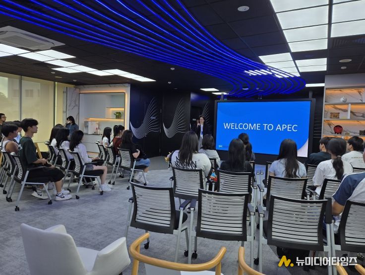 글로벌에듀업 프로젝트로 싱가포르 APEC 사무국 방문