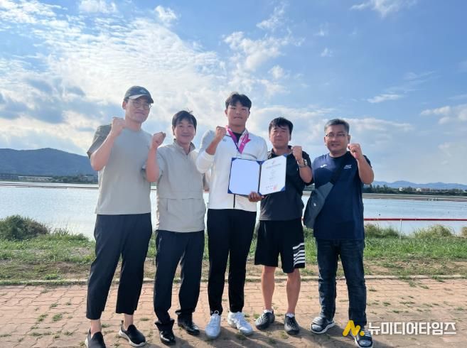 삼척교육지원청 원덕고 3학년 김지우, 제106회 전국체육대회에서  은빛 물살