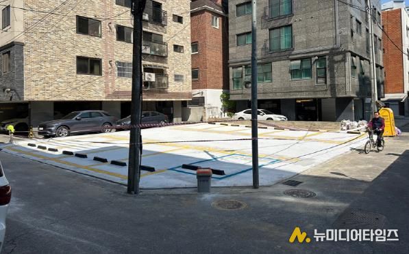 자투리땅 주차장 공사 후(당산동4가 32-45)