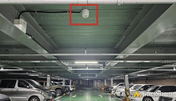 관악구 원신공영주차장 지하에 설치된 비명인식 비상벨 모습