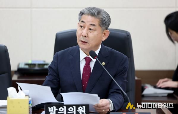 정해권 의장 발의 모습 사진