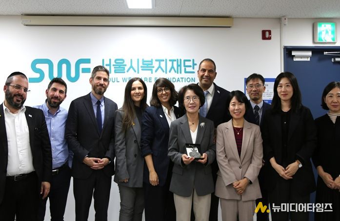 27일 오후 3시 30분, 서울복지재단에서 서울시와 이스라엘 사회복지부 관계자들이 모여 '고립예방 정책교류 간담회'를 개최했다.