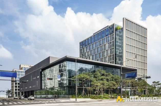 경기시흥 SNU 제약바이오인력양성센터 전경