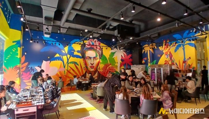 천안시는 지난 1일 통삼국본점 TSG 성성에서 드림스타트 아동 36명을 대상으로 ‘얘들아, 고기먹자!’ 프로그램을 진행했다.