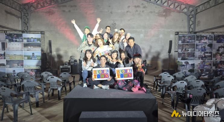 음성·정읍 청년마을, '논두렁 할로윈'서 끈끈한 청년 연대 과시