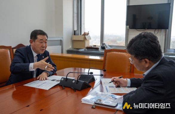 이재영 증평군수, 예결특위 심사 앞두고 정부예산 확보 총력