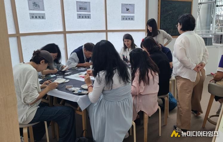 옻칠공예 체험 행사 사진