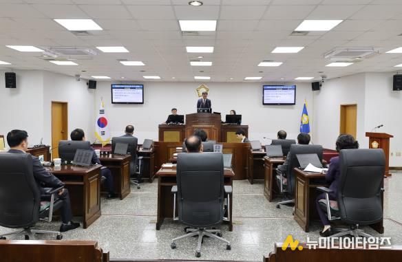 산청군의회, 제309회 임시회 개회