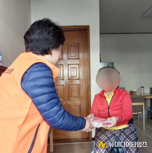 창원특례시, 환절기 홀몸 어르신 내의 지원 사업 추진