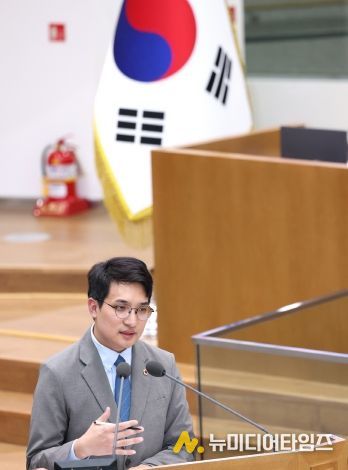 경기도의회 여성가족평생교육위원회 장민수 의원(더불어민주당, 비례)