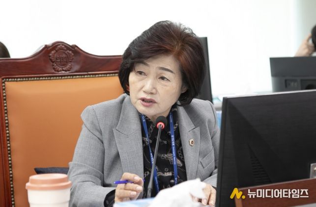 경기도의회 여성가족평생교육위원회 김동희 부위원장(더불어민주당, 부천6)