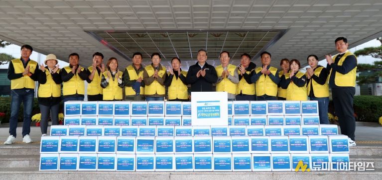 대한전문건설협회 태안군운영委, 태안군에 ‘사랑의 김치’ 기탁