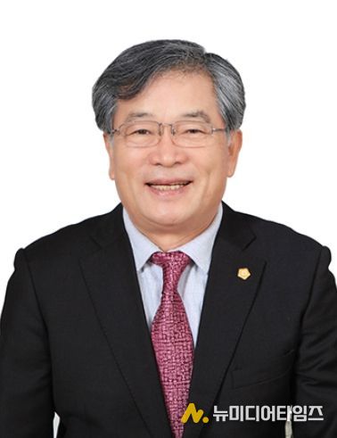 이재갑 의원(와룡·길안·임동·예안·도산·녹전)