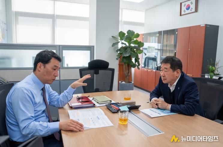 이재영 증평군수 하종목 지방재정국장 면담