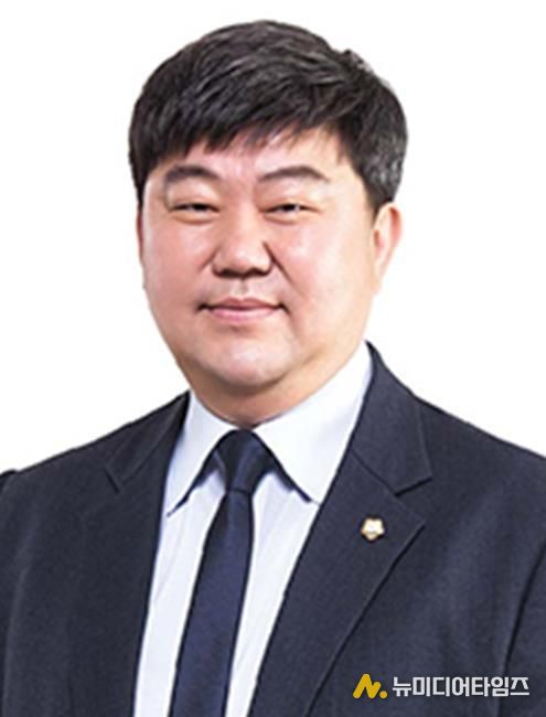 부산광역시의회 전원석 의원, “북항친수공원 공실 활용한 ‘부산형 러너스테이션’조성 제안”