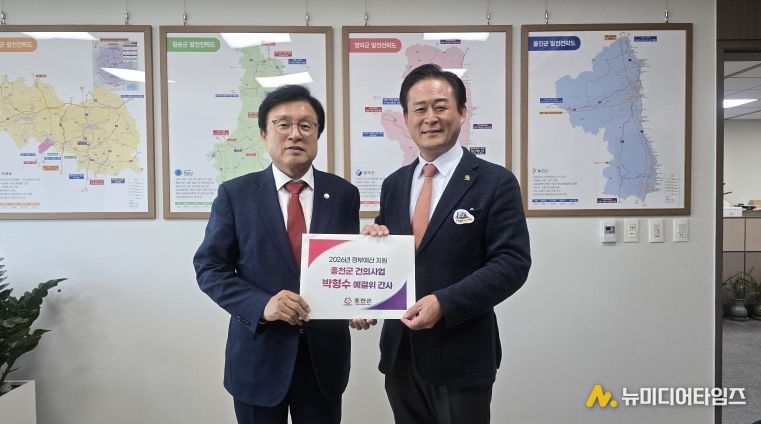 신영재 홍천군수, 예결위 간사 등 만나 내년도 국비요청