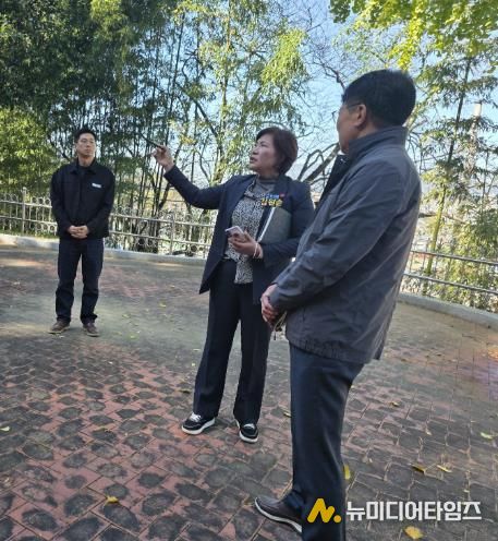 고성군의회 김원순 의원, 남산공원 ‘푸른 쉼터’ 미활용, 벽화 관리 등 현장 점검 실시