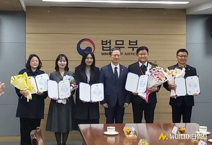 괴산군, 외국인계절근로자 인권보호 공로로 법무부장관 표창 수상