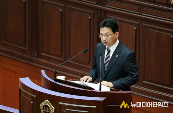 부산시의회 박중묵 의원 ‘부산시 신발산업 육성 및 지원에 관한 조례 일부개정조례안’ 상임위 통과!