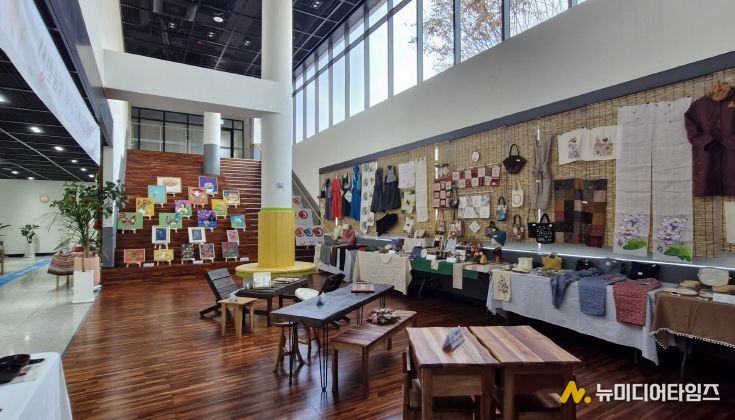 횡성군 평생교육관, 평생학습 프로그램 수강생 작품 전시