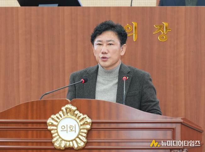 5분 발언하는 윤원준 의원