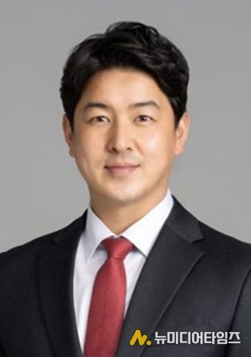 강원도의회 문관현 위원장