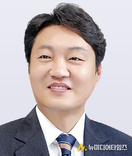 김대중 위원장