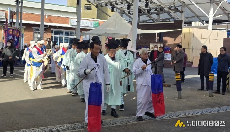 ‘원홍주등육군상무사 공문제’