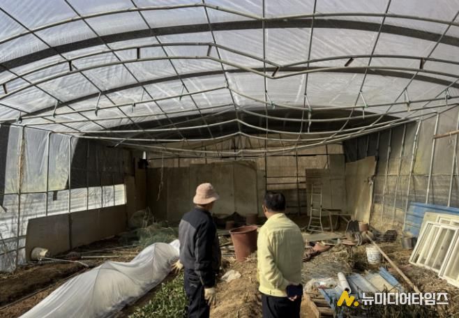 시흥시 매화동, 겨울철 주거용 비닐하우스 안전 점검 추진