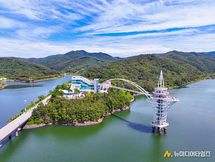 오는 13, 14일 ‘과학이 펼쳐지는 주말 버스킹 쇼’가 열리는 칠갑타워의 모습