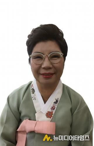 양양군 전흥자 천연염색 개인전 식물의 언어, 색의 기억