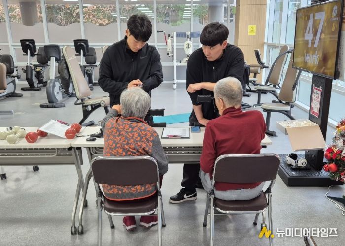 10일 등록 장애인을 대상으로 한 체력 측정 프로그램 ‘내 체력 바로 알기’ 프로그램 참여 모습