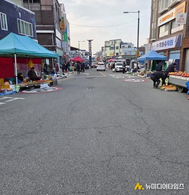 안성오일장 보행안전을 위해 노점 구획 정비에 나선다