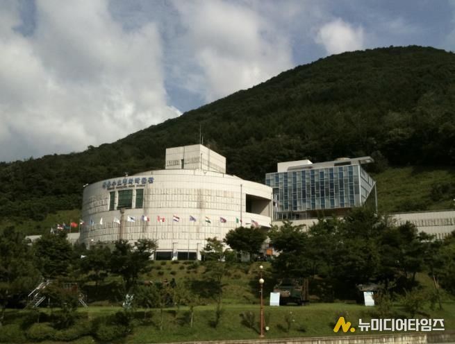 동두천시 자유수호평화박물관, 제3회 이호왕 박사 기념 청소년 미술대전 시상식 개최