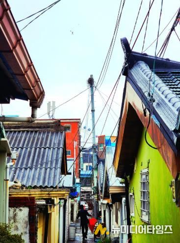 인생사진 맛집, 속초 대상 수상작(새마을길 비오는 어느날)