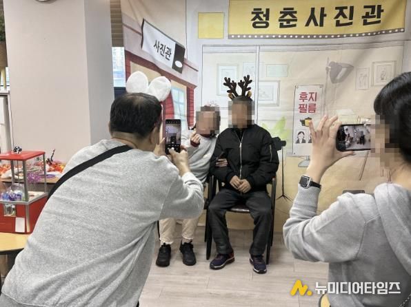 성북구치매안심센터, 치매 인식 개선 위한 '성북기억장터' 열어