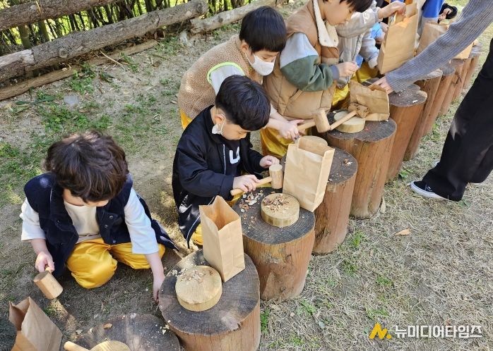 연수구, 유아숲 체험 연계 ‘목재 체험프로그램’ 성료