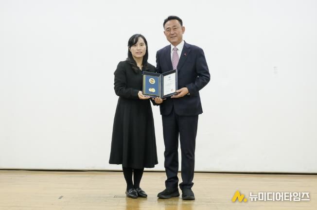 여주시육아종합지원센터, “2025년 경기도형 보육컨설팅 유공” 경기도지사 표창 수상