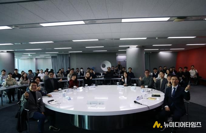 경기도, 6개 AI 클러스터 개소 최종 점검…AI기업·지자체 협력간담회 개최