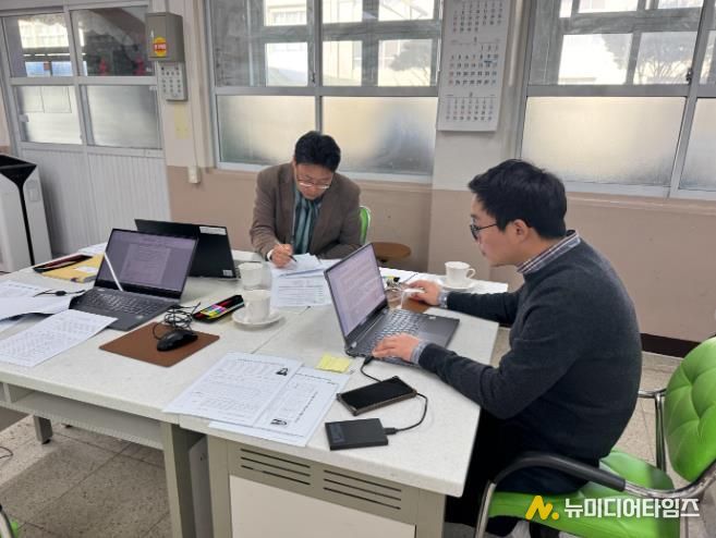 서산교육지원청, 2025학년도 초등 학교생활기록부 점검 완료 “기록의 공정성·신뢰도 뿌리 내린다”