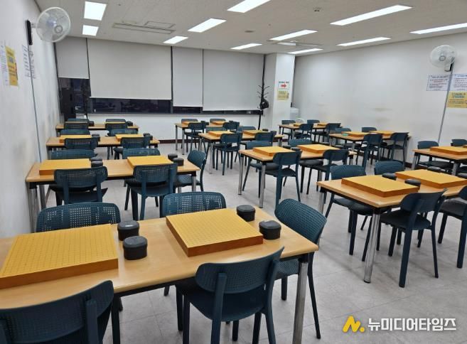 부평구노인복지관에 고(故) 정낙길 회원 유가족 감사 후원금 전달