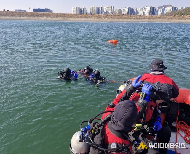 실전과 동일한 결빙 환경에서 현장감 있는 구조훈련