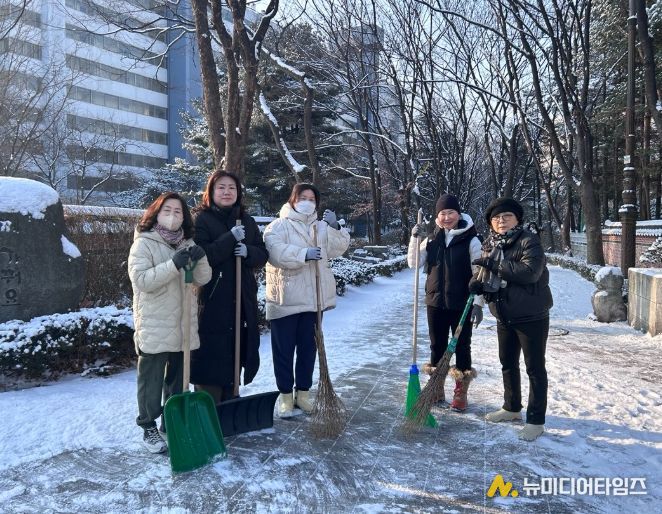 ‘인공지능(AI)제설 시스템’ 출근길 교통대란 막았다