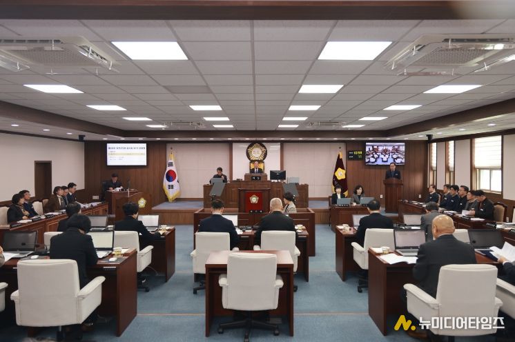 제296회 합천군의회 임시회 개회